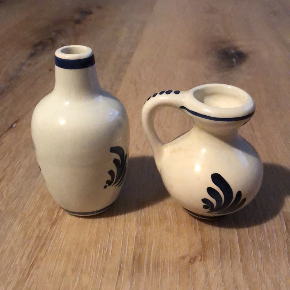 Delft Set - Picture 2 of 3